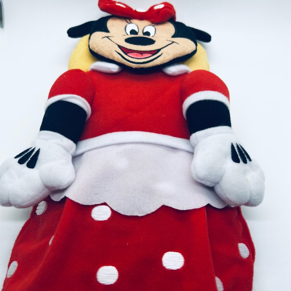 Disney Minnie Mouse Oven Mitt. Bought during our last trip to Disney. Used once.